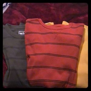 Bundle of 3 mens thermal shirts. 2 xl and 1 lg